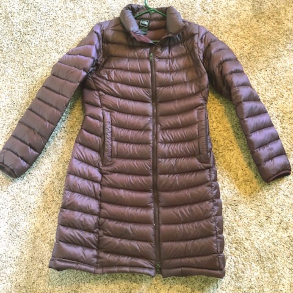 Women's North Face 700 fill puffy coat